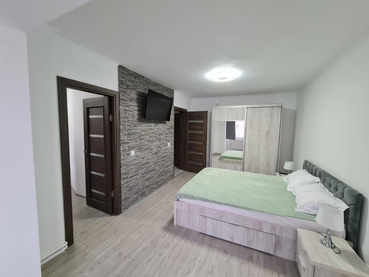 Smart Apartament Брашов Екстериор снимка